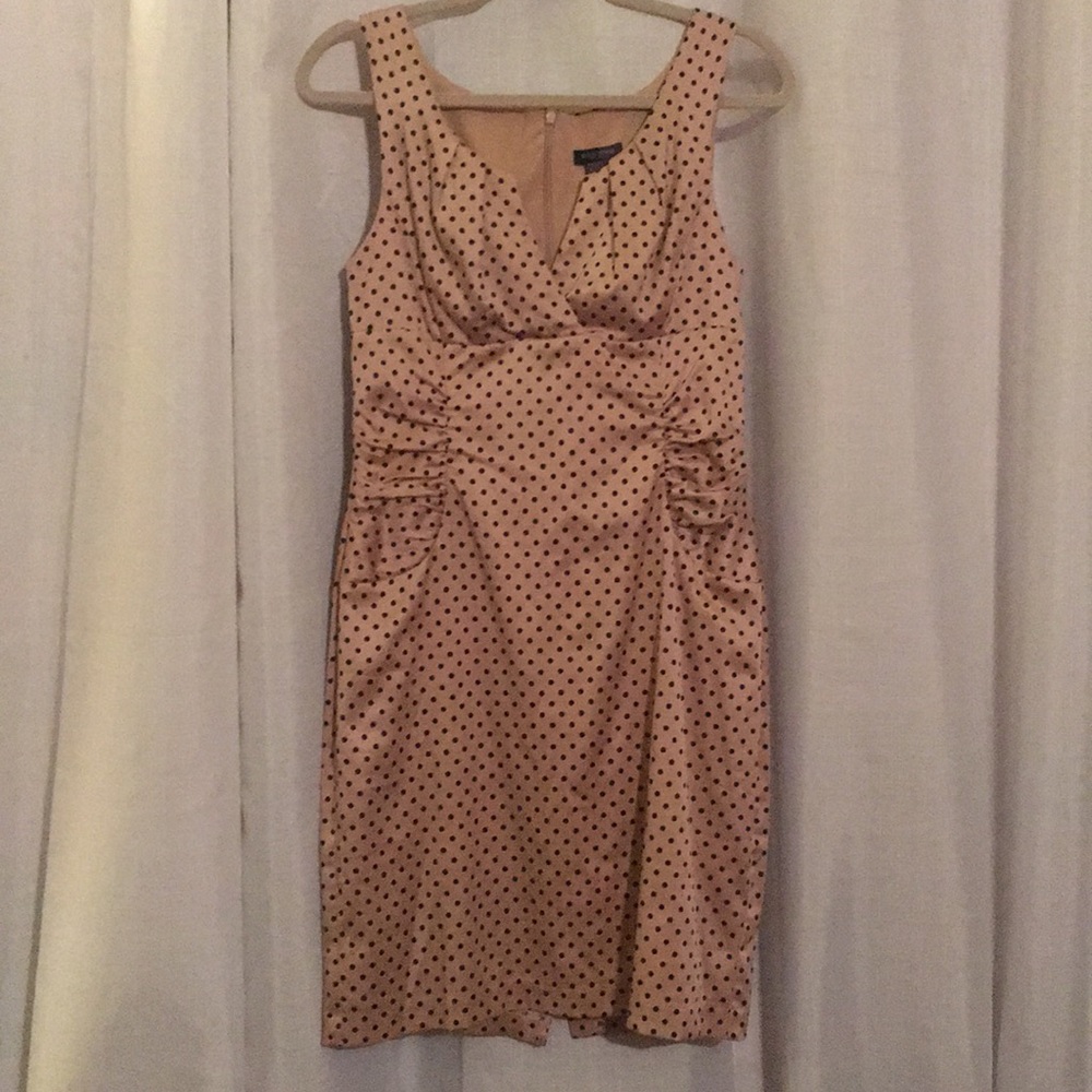 Cocktail dress with bunched siding